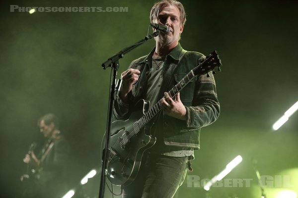 QUEENS OF THE STONE AGE - 2023-11-07 - PARIS - Accor Arena - Joshua Michael Homme III - Dean Anthony Fertita